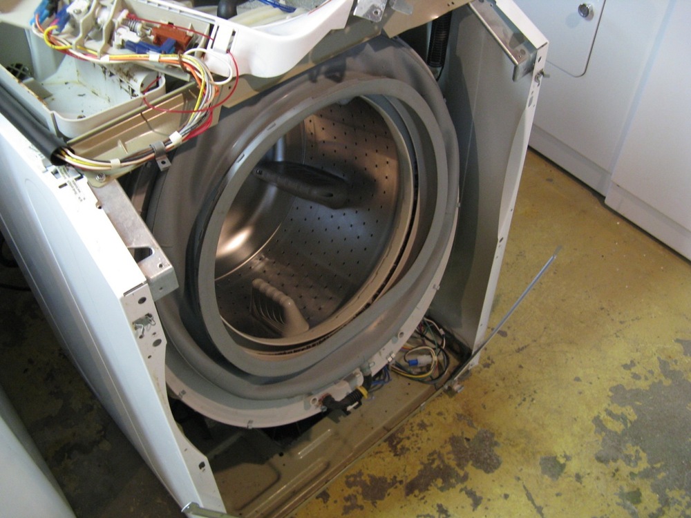 Maytag Neptune Front Load Washer Where To Put Detergent at Susan Hayles ...