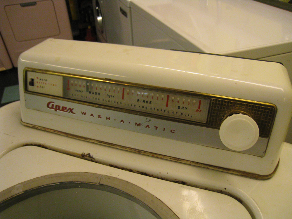 https://www.automaticwasher.org/TD/AWJPEG/VINTAGE/2009/3-25-2009-22-05-44--Unimatic1140.jpg