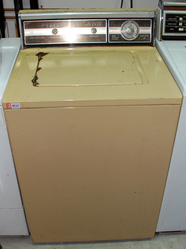 No it's not pretty, but this Montgomery Wards washer arrived in time to ...