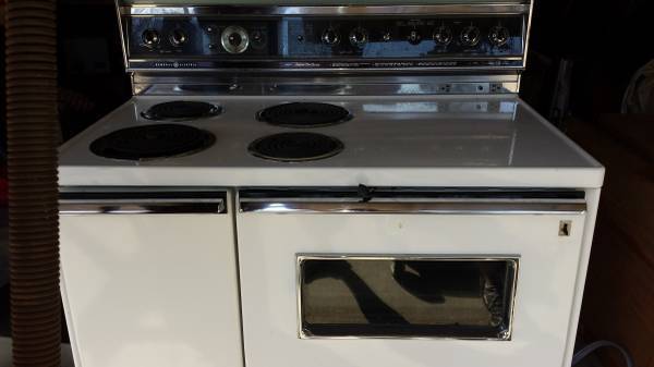 Hotpoint 24in white Electric stove - appliances - by owner - sale -  craigslist