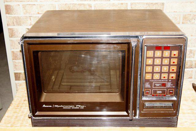 Vintage Amana Radarange Microwave Oven Coffee Maker -  Israel
