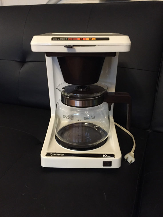 VINTAGE GE / BLACK & DECKER 10-CUP SPACEMAKER COFFEE MAKER with AUTO BREW 