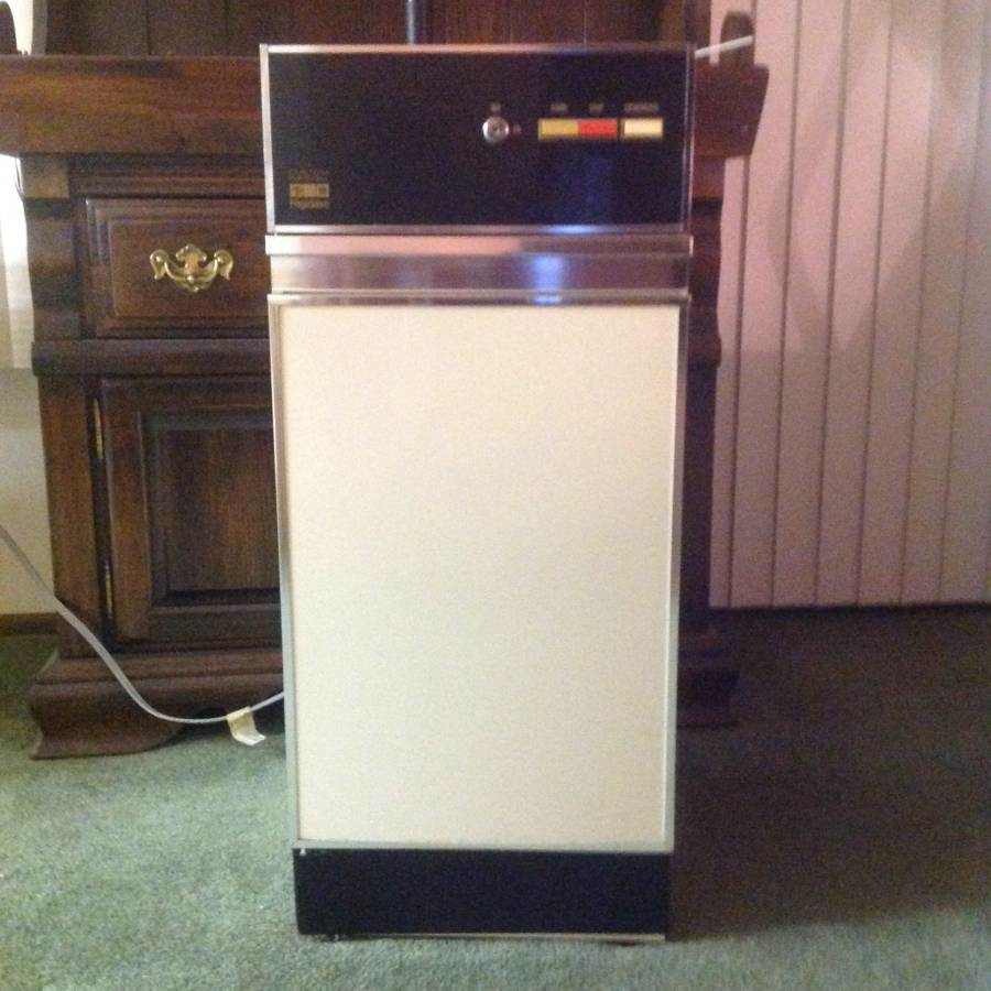 frigidaire trash compactor