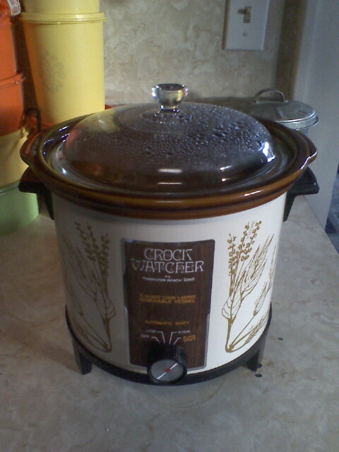 VINTAGE WORKING HAMILTON BEACH SIMMER ON II. 4 QT. SLOW COOKER