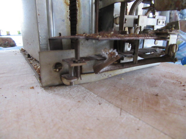 Further adventures in vintage toaster repair - a GE repair walk-through