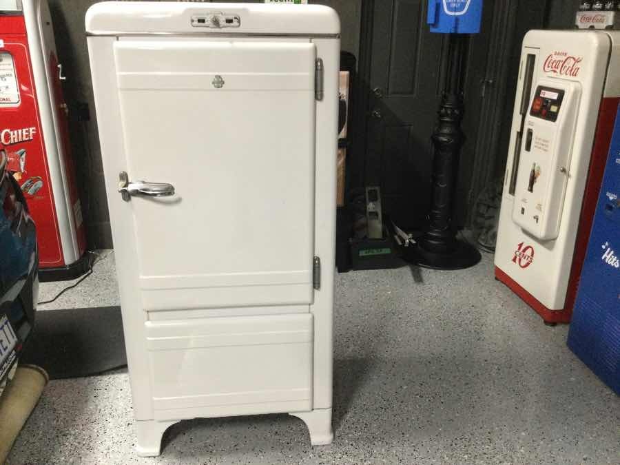 1935 frigidaire refrigerator