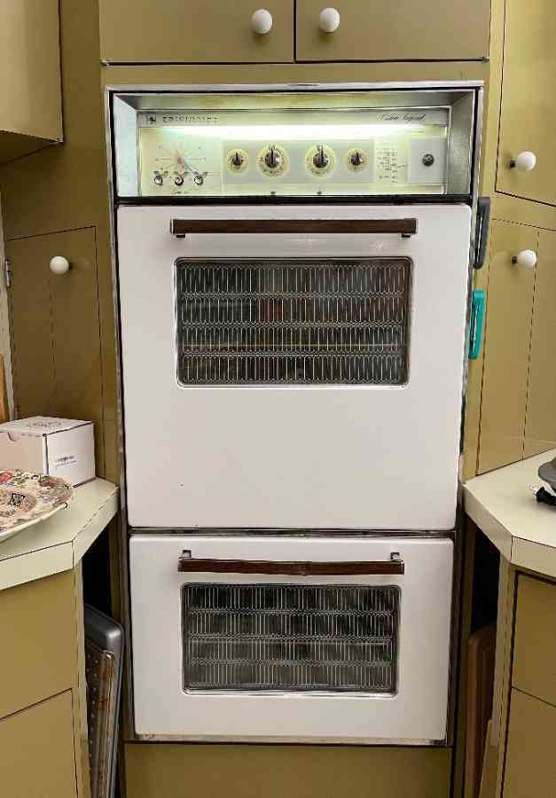 frigidaire custom deluxe wall oven