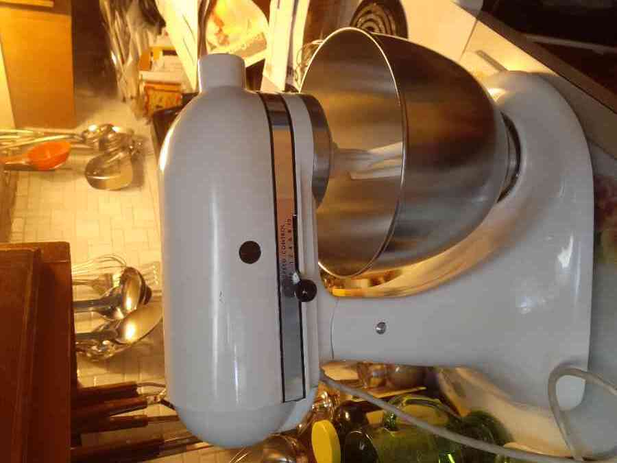 Vintage Hobart Kitchenaid K45SS 10 Speed Mixer White With Bowl &  2-Attachments 